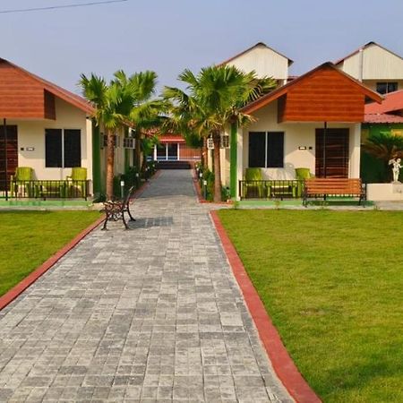 New Mouchak Hotel & Resorts Tajpur المظهر الخارجي الصورة